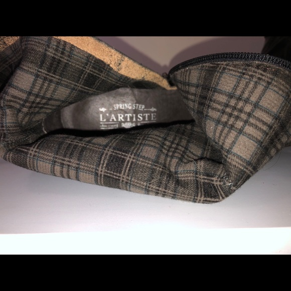 Boots - Picture 2 of 2